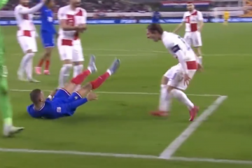 🎥 Mbappé si lascia cadere in area, Modric si infuria: la scena è 😂