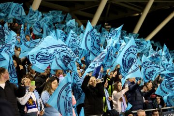 😱 Clamoroso dall’Inghilterra: 6️⃣ giovani calciatori di City e United non avrebbero l’età dichiarata