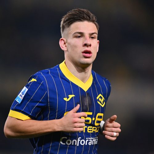 🚨 Tegola pesantissima per il Verona: Suslov si è rotto il crociato! I tempi di recupero