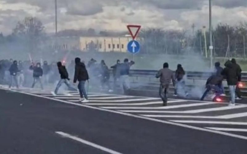 🔴  ULTIM’ORA: stop alle trasferte per i tifosi di Napoli e Lazio fino a giugno!