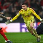 😍 Il Benfica batte il Real e fa la storia! Gol del portiere Trubin, come Brignoli e Provedel 📸