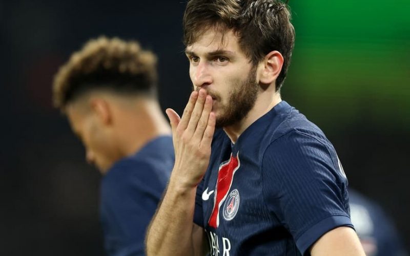 🚑 PSG, sospiro di sollievo per Luis Enrique: infortunio LIEVE per Kvaratskhelia! I tempi di recupero