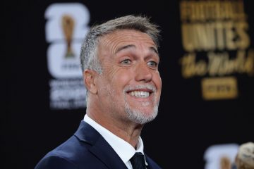 😍 Roma, guarda chi si rivede: Batistuta torna a Trigoria dopo oltre 20 anni!